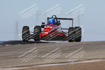 media/Oct-26-2025-CalClub SCCA (Sun) [[8ce1e69566]]/Group 3/Grapevine/